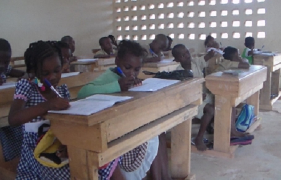 Article : Cours les mercredis matin : la pomme de discorde