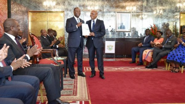 Article : Révision de la constitution ivoirienne : erreur politique ou non